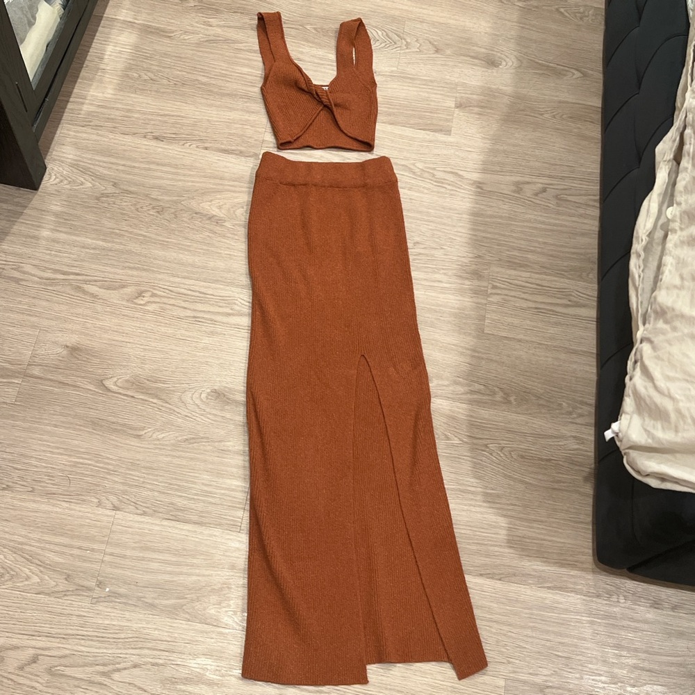 Two piece top and skirt Peppermayo set